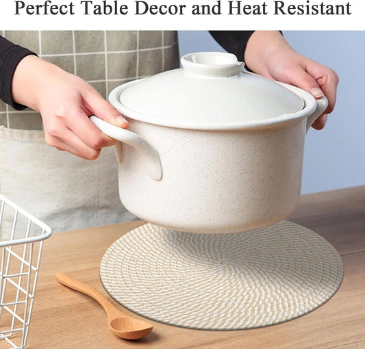 Woven Round Placemats – Beige & White Zigzag