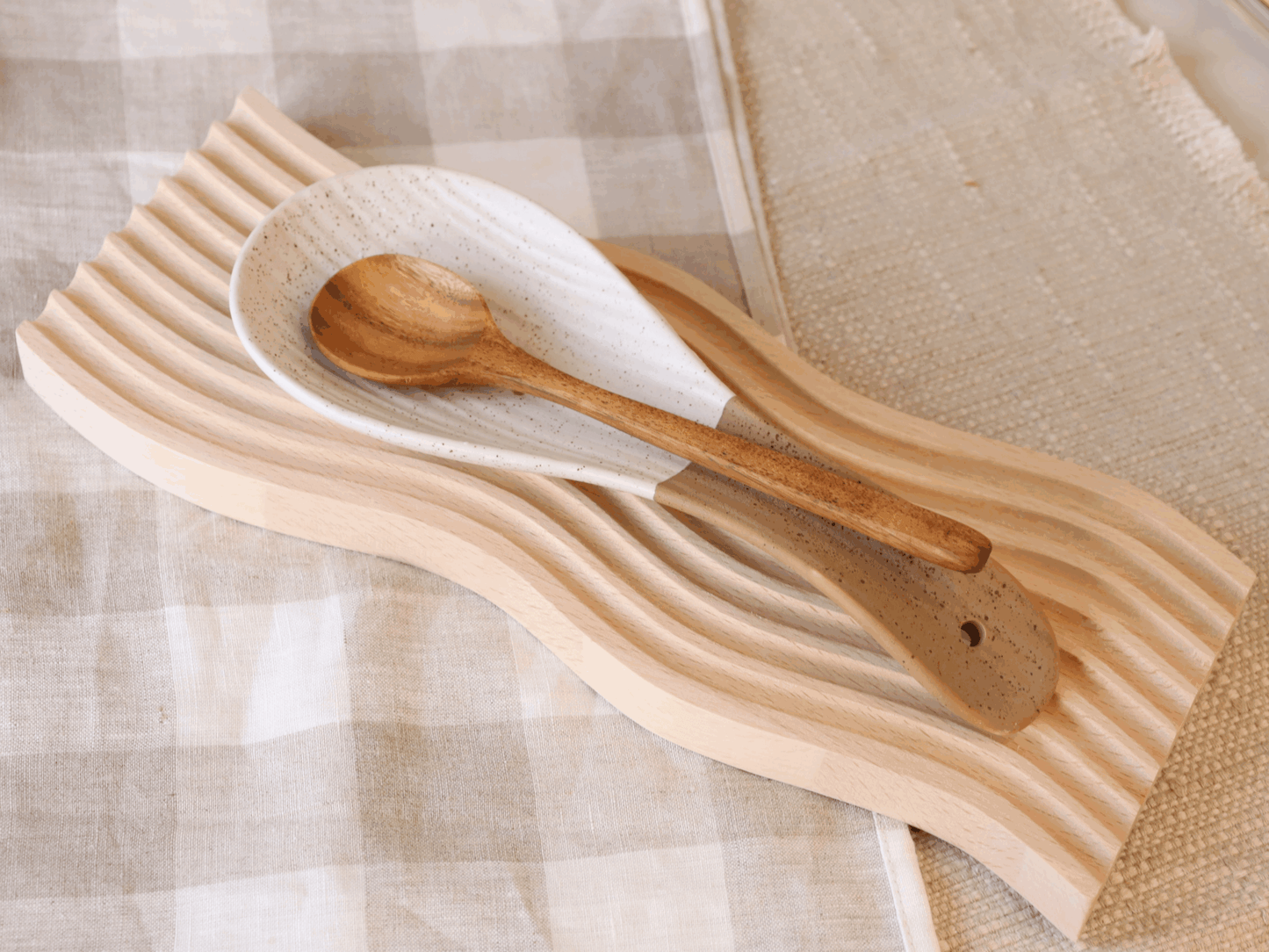 Olive-Brown Spoon Rest with Ribbed Finish
