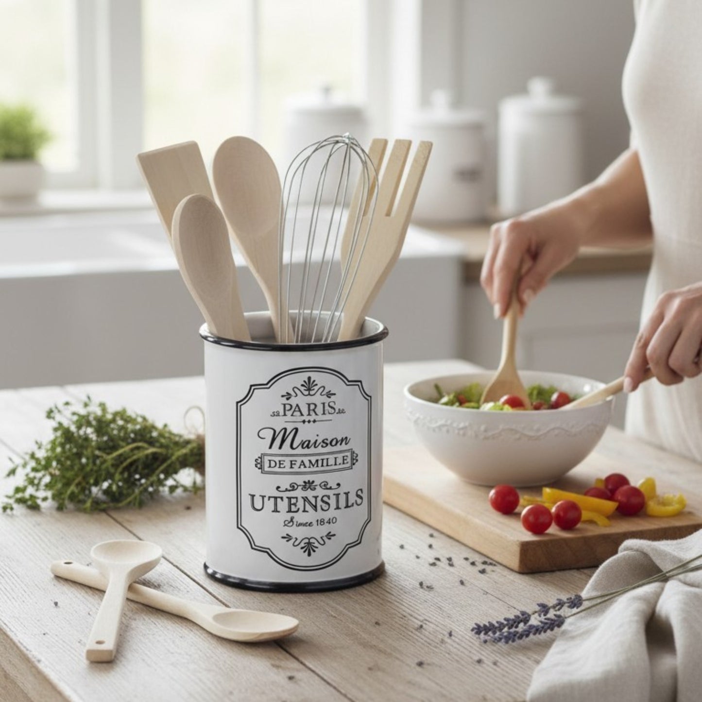 Paris Maison Utensil Holder